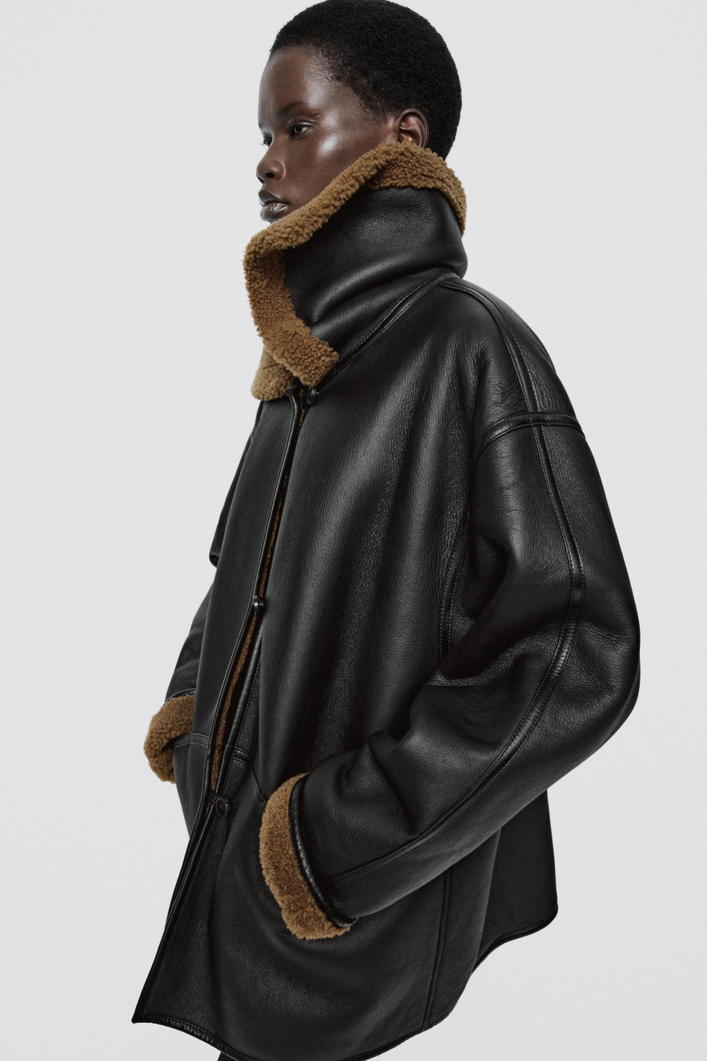 Massimo Dutti Кожаная куртка-дубленка с меховой отделкой - Limited Edition, коричневый