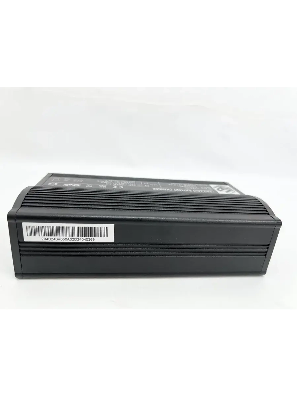 Зарядное устройство HP8204B для свинцовых батарей