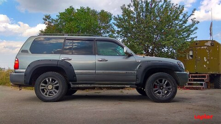 Расширители колёсных арок Toyota Land Cruiser 100 (50 мм)