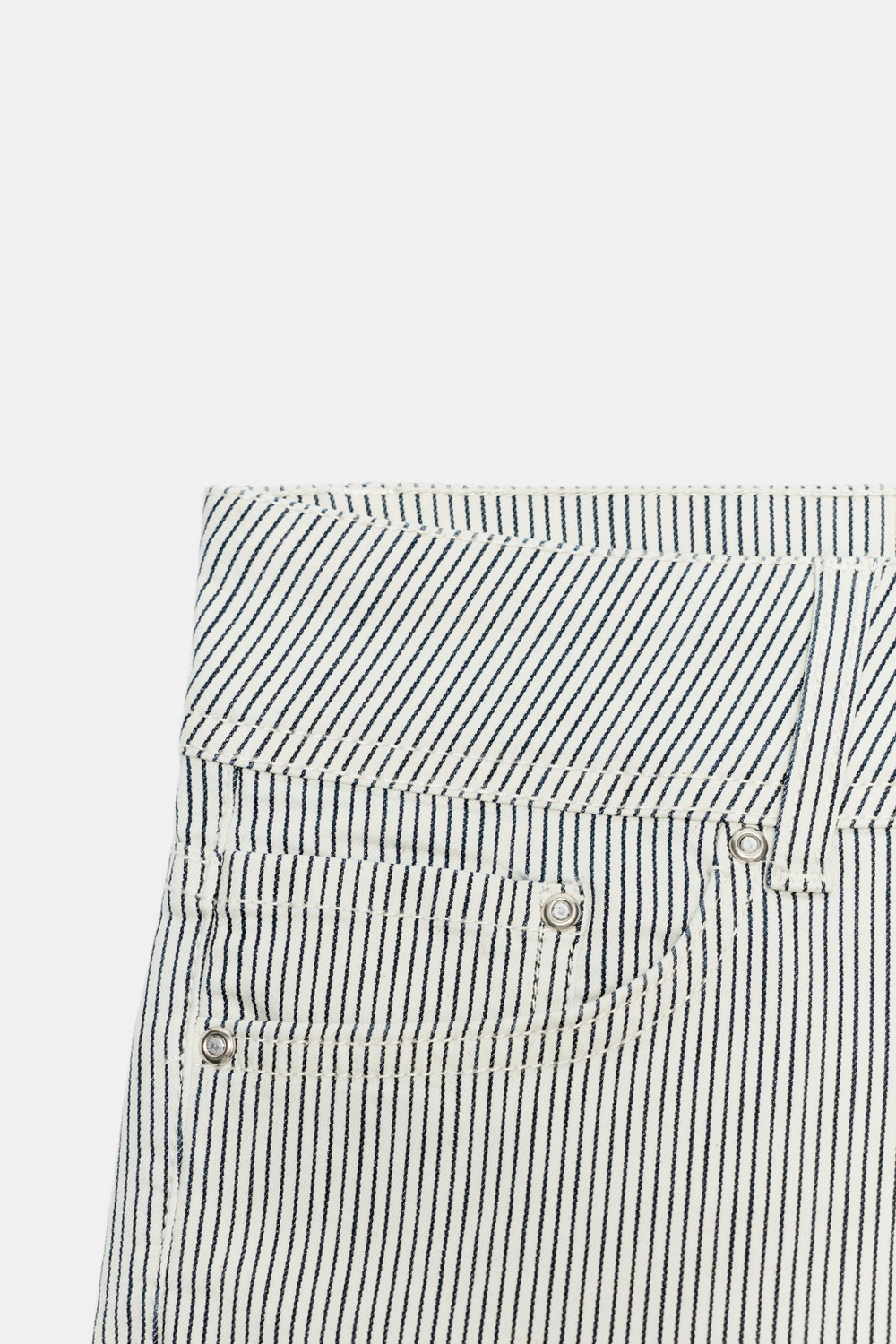 МИНИ-ШОРТЫ В ПОЛОСКУ — ZARA