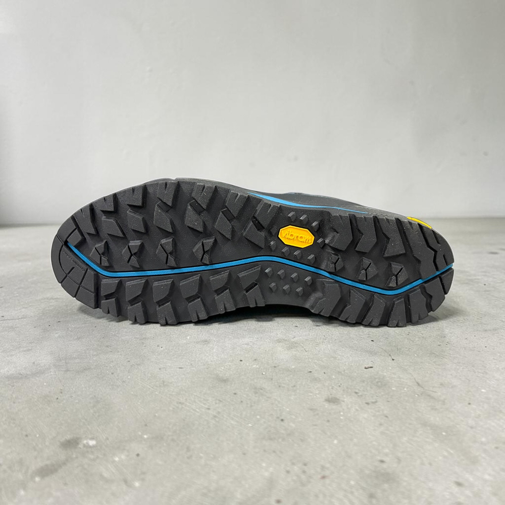 The North Face Verto Alpine Gore-Tex • Black