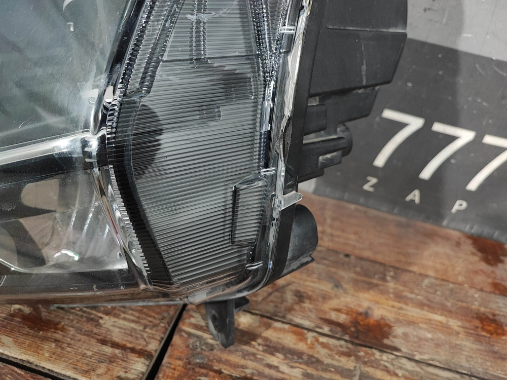Фара левая LED Omoda C5 22-нв Б/У Оригинал целая 605000530AA