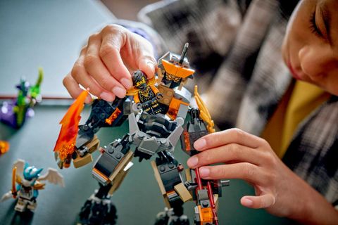 Конструктор LEGO Ninjago 71854 Cole's Mission Mech & Dragon Zane
