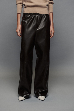 ZARA БРЮКИ-ДЖОГГЕРЫ ИЗ ИСКУССТВЕННОЙ КОЖИ ZW COLLECTION, КОРИЧНЕВЫЙ
