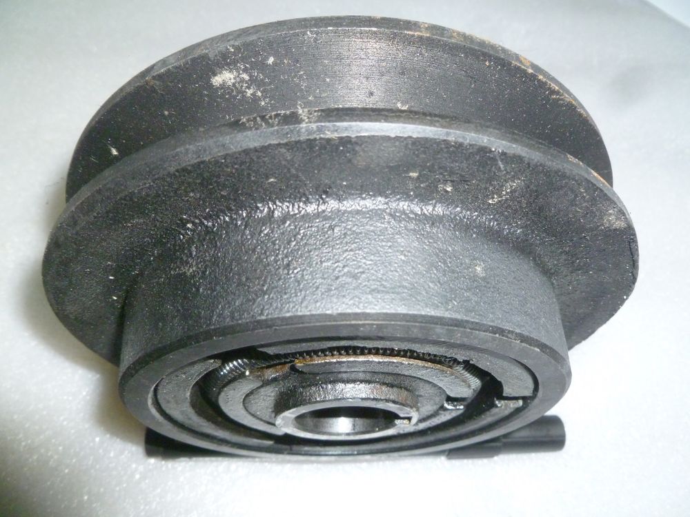 Муфта центробежная (25х147х62х1В) WP-170/Clutch assembly GX270