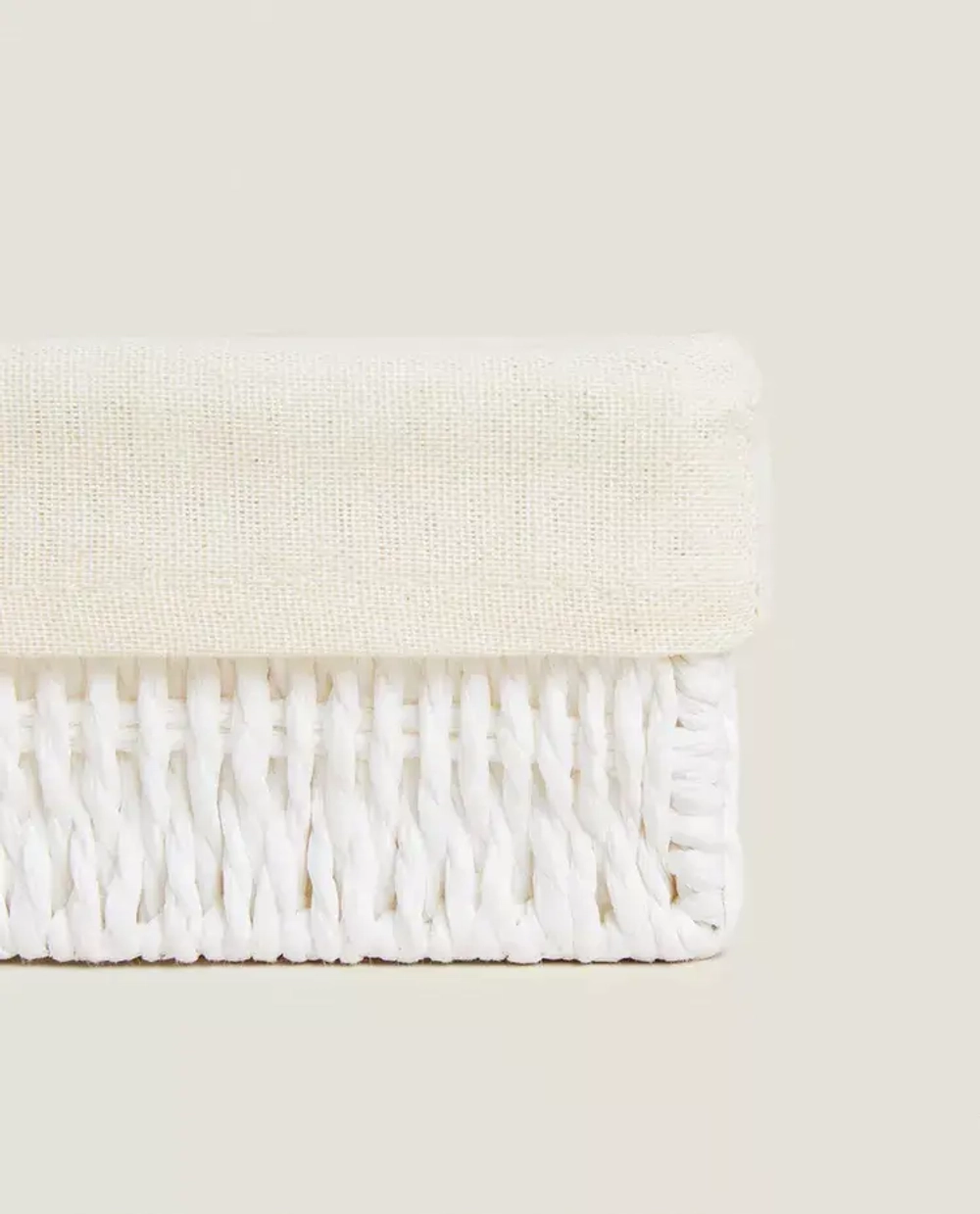ZARA HOME ПРЯМОУГОЛЬНАЯ КОРЗИНА С ТЕКСТИЛЬНОЙ ПОДКЛАДКОЙ, БЕЛЫЙ