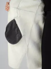 Дубленка зимняя натуральная с капюшоном