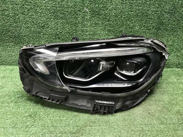 Битая Фара левая Mercedes C w206 (2021-н.в.) LED
