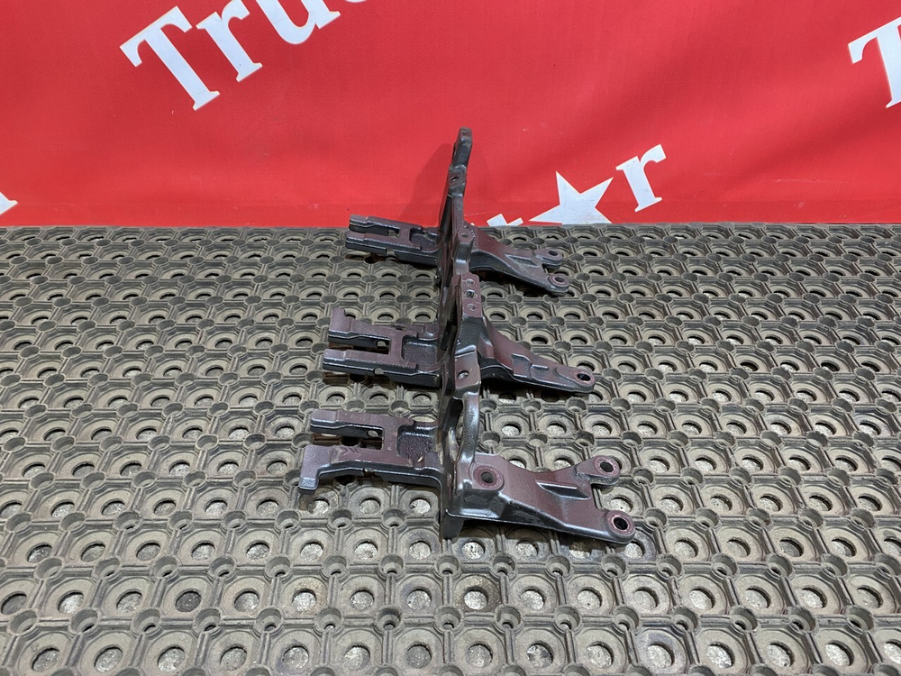 Кронштейн EGR