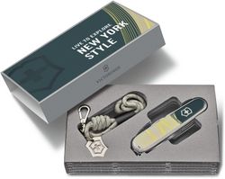 Нож перочинный Victorinox Companion New York Style (1.3909.E223) 4