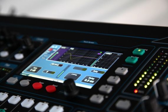Allen Heath QU-24C