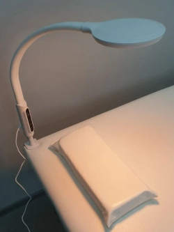 Лампа для наращивания ресниц на струбцине LED