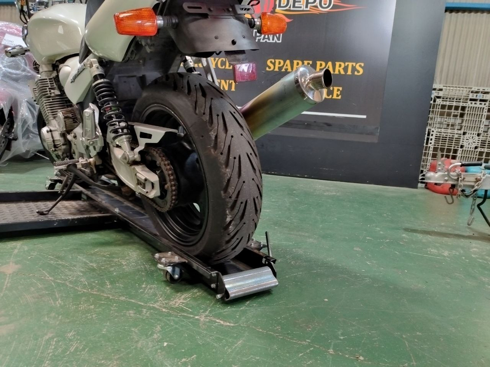 Yamaha XJR1300 2000