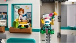 Конструктор LEGO Friends 42621 Больница Хартлейк-Сити