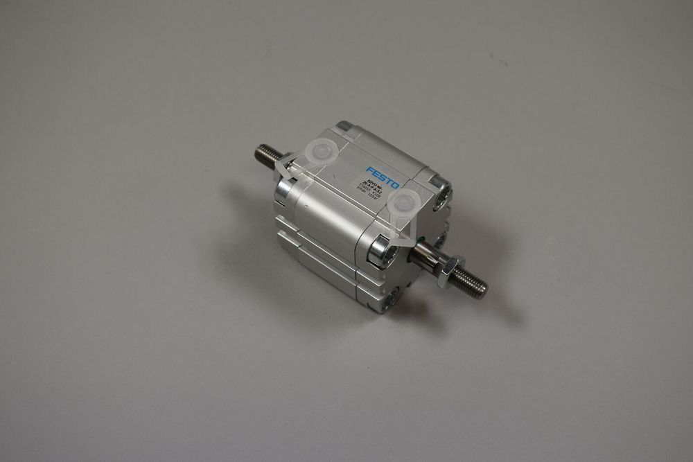 FESTO ADVU-40- -A-P-A-S2 FESTO ADVU-40- -A-P-A-S2