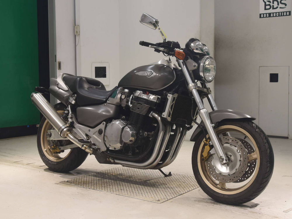 Honda X4 1999