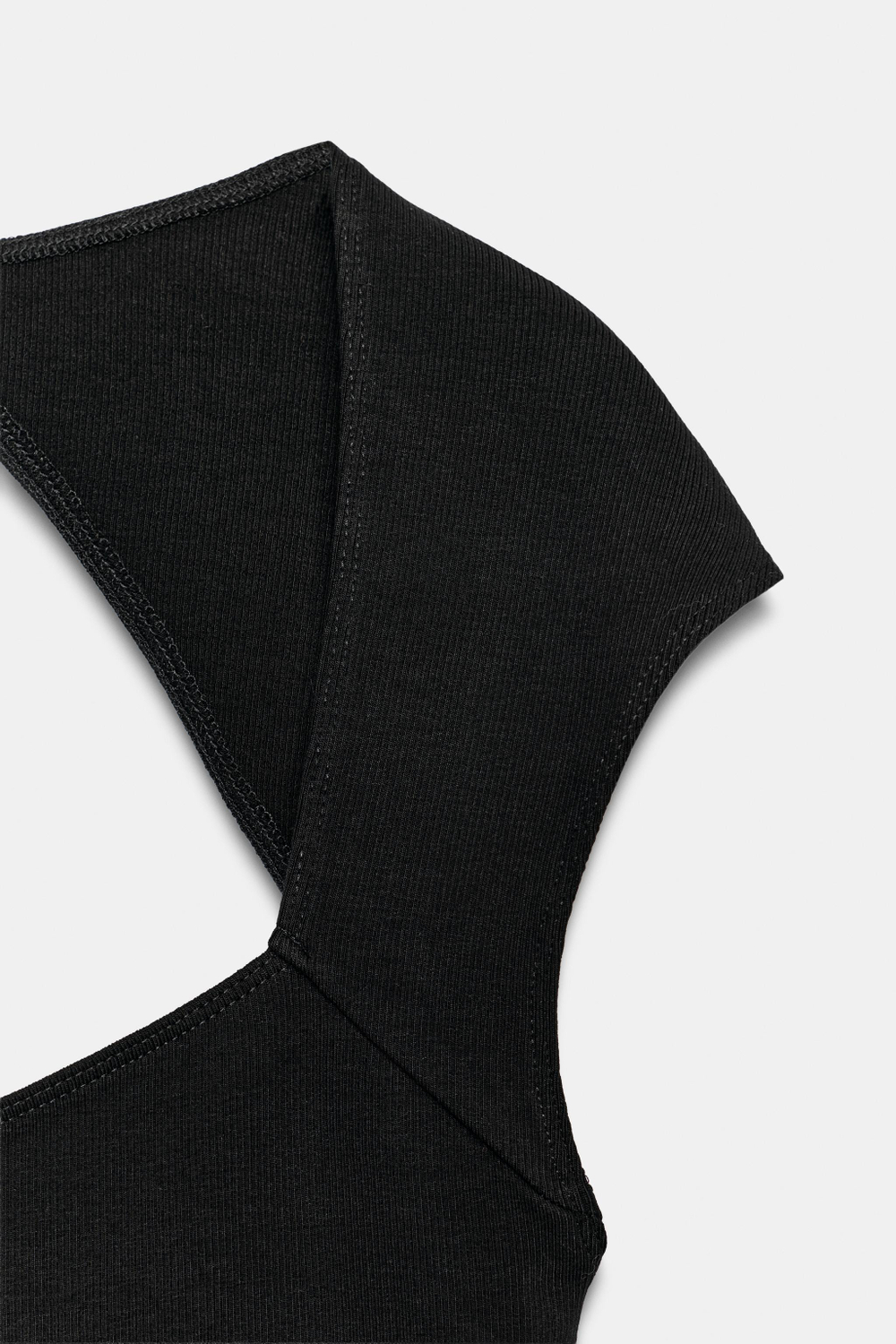 ТОП С ВЫРЕЗОМ НА СПИНЕ — ZARA