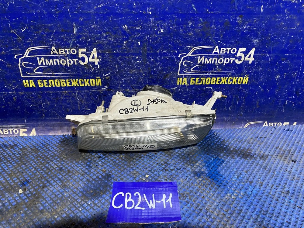 Фара передняя левая MITSUBISHI LIBERO 2001