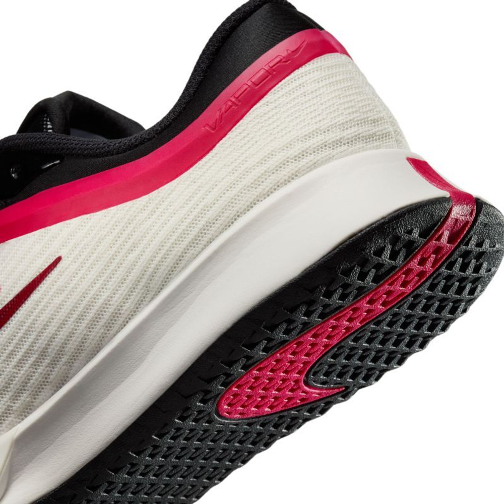 Женские Кроссовки теннисные Nike Zoom Vapor Pro 3 HC - pale ivory/rush pink/sail/team red