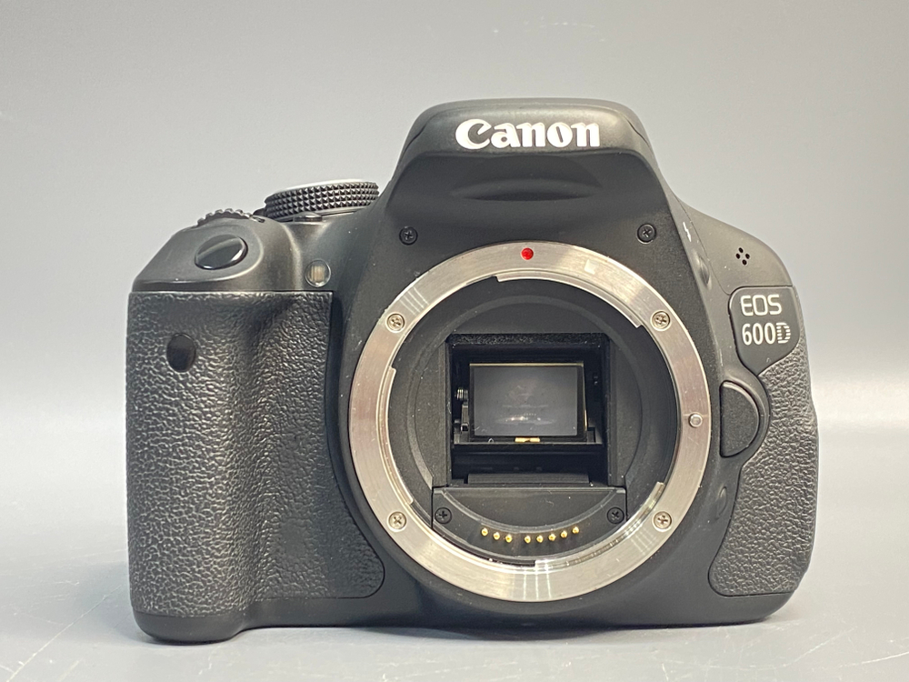 Canon EOS 600D 16.500 кадров