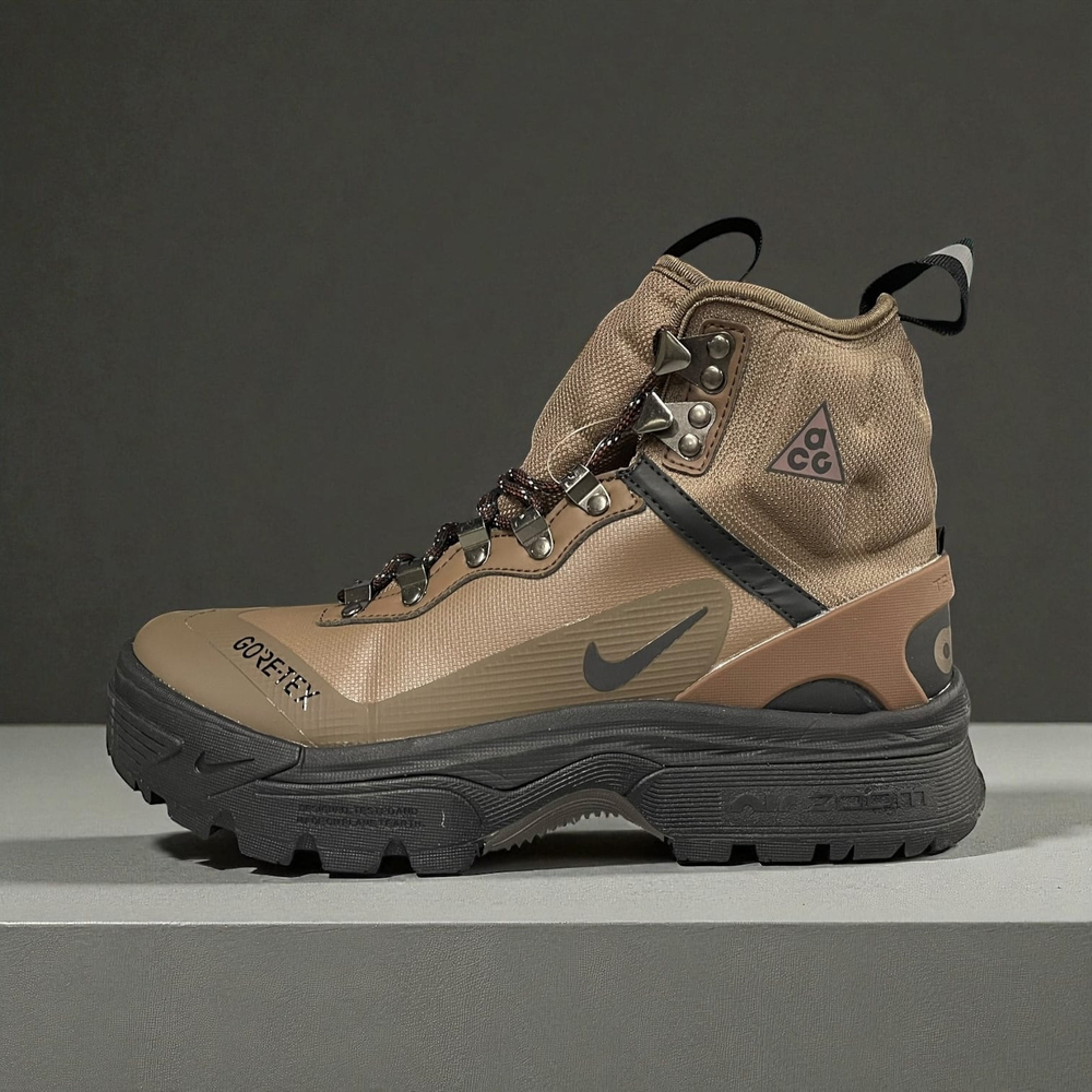 Nike ACG Air Zoom Gaiadome GORE-TEX • Dark Brown