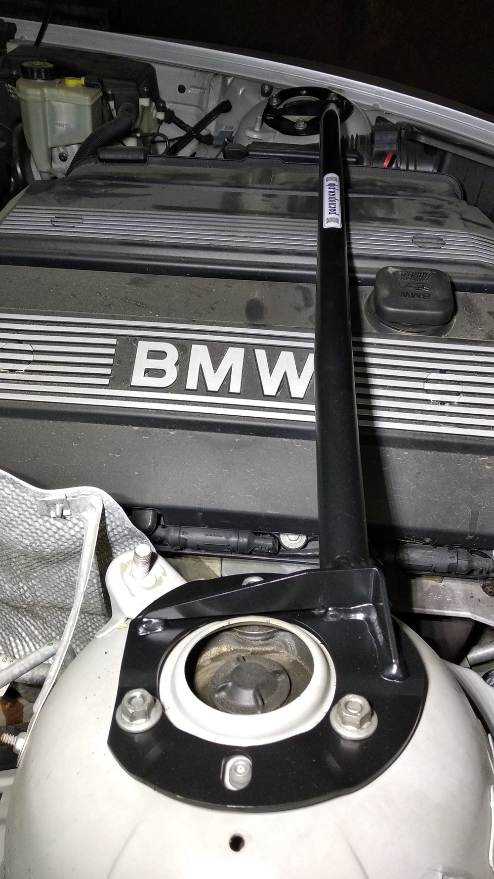 Распорка передних стоек (цельная) BMW Z4 E85, E86 до рестайлинг с M54 (ПОД ЗАКАЗ)