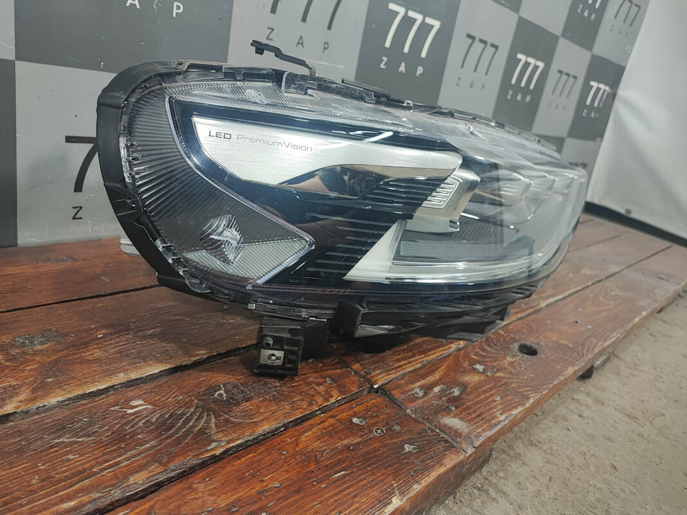 Фара правая LED Haval F7 19-нв Оригинал целая 4121103XKQ00A