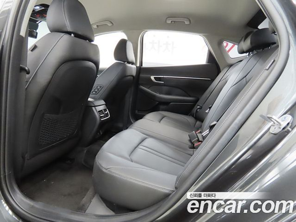 Hyundai Sonata 2.0 — 2024