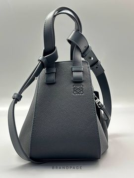 Сумка темно-синяя от Loewe Hammock Compact BP5-879620