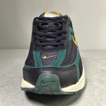 Nike Initiator • Black Green