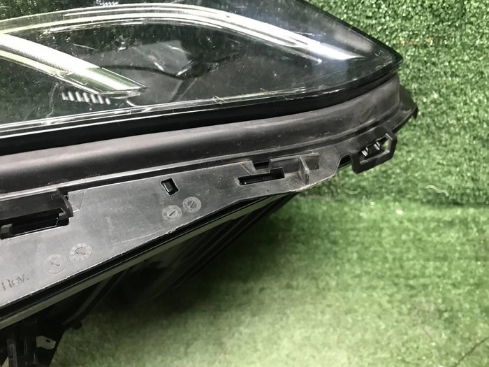 Фара правая Mercedes E W213 (2016-2021) LED