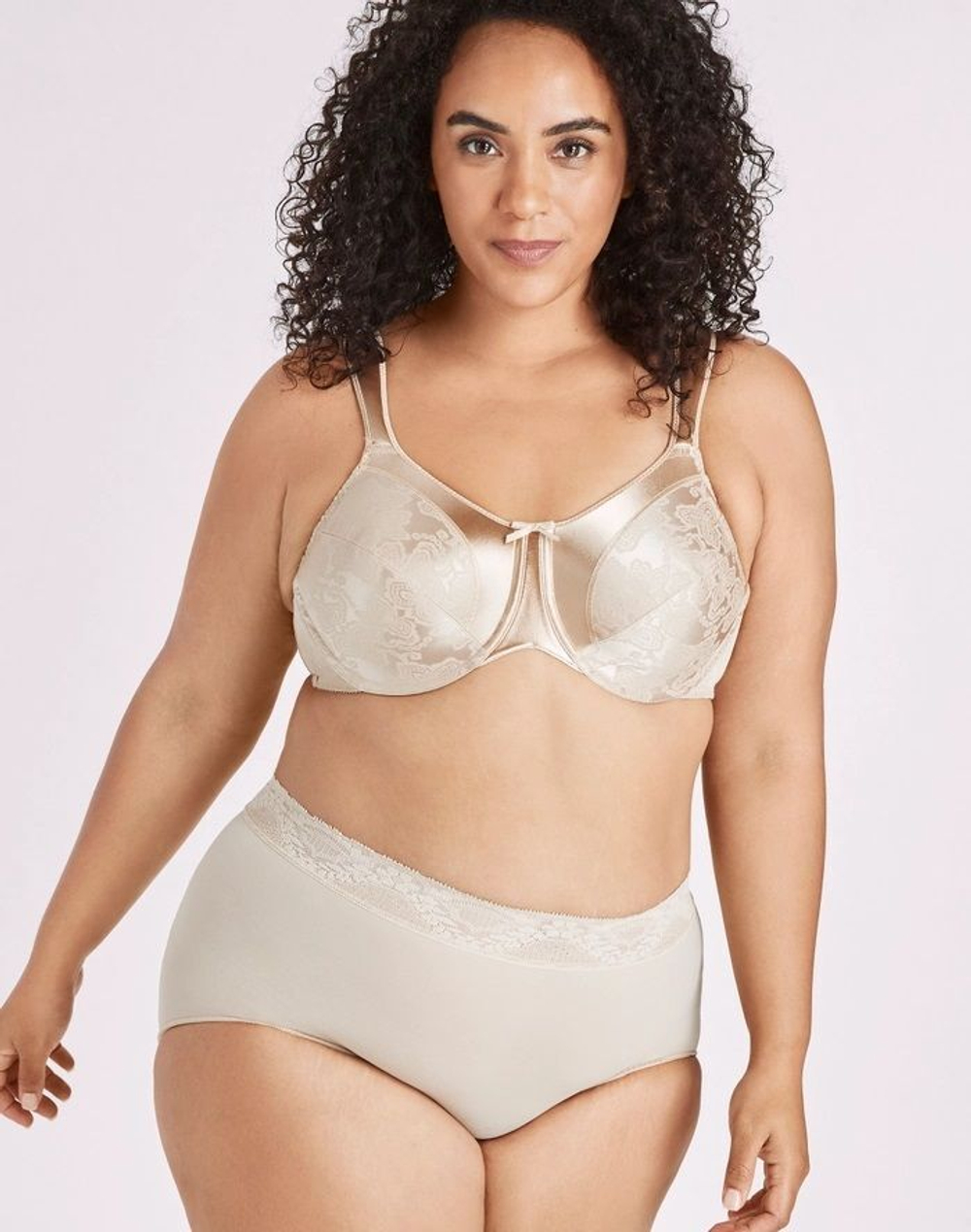 Бюстгальтер–минимайзер Satin Tracings Underwire Minimizer Bra (Размер: 90C) (Цвет: черный)