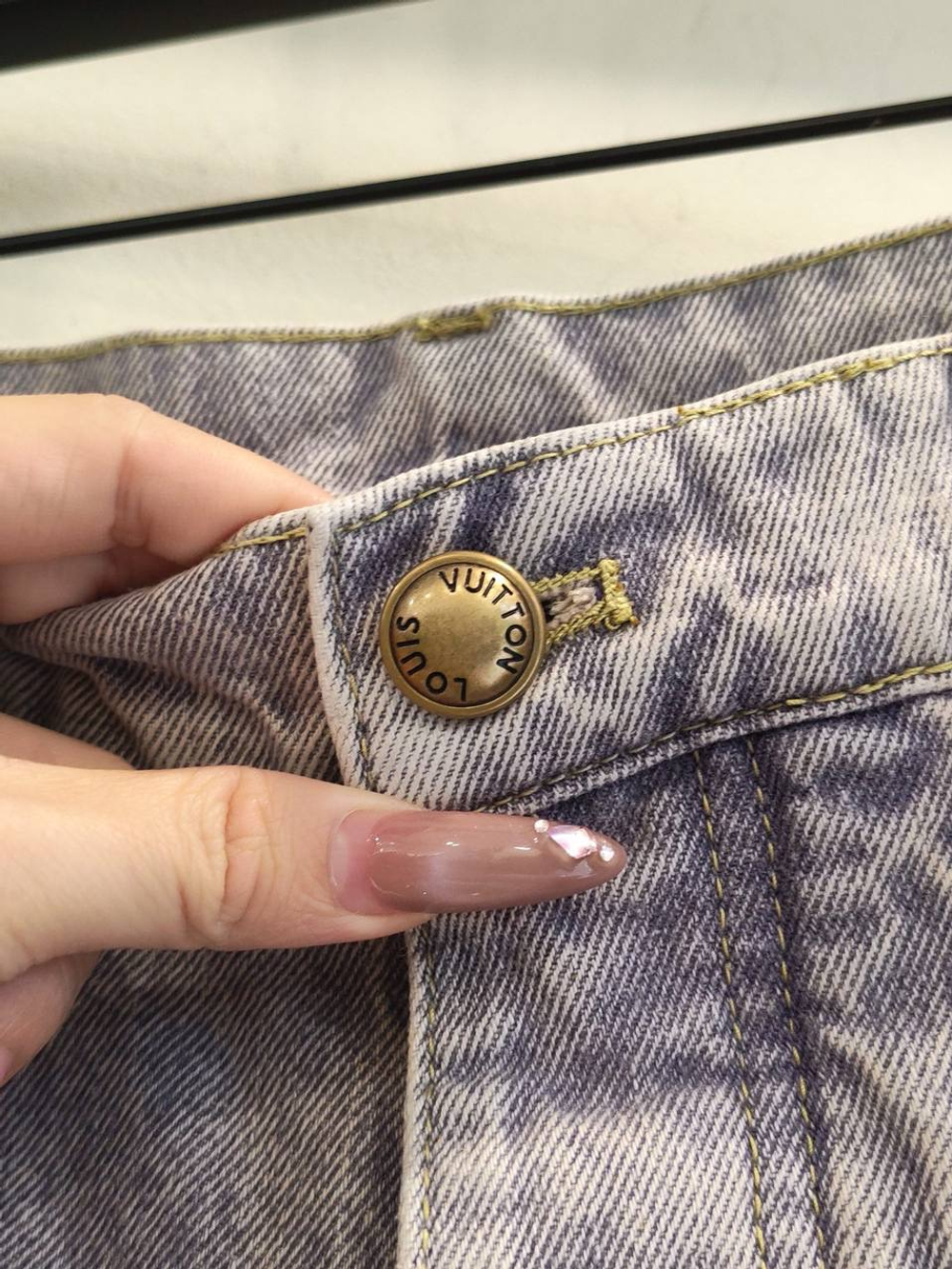 Джинсы Louis Vuitton