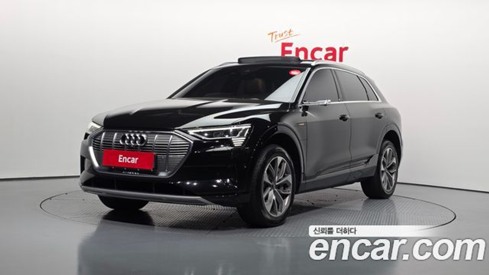 Audi e-tron 55 Quattro — 2020
