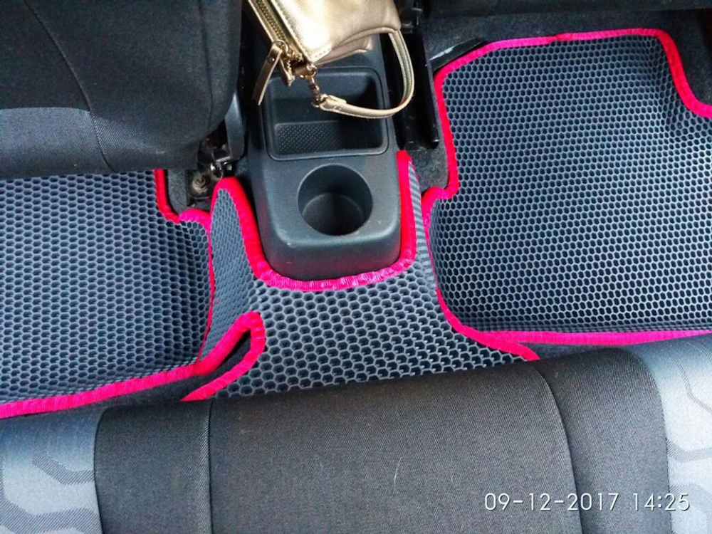 Автоковрики для Skoda Roomster (2006-2015)