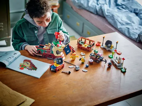 Конструктор LEGO Super Mario 71437 Поезд Боузер Экспресс