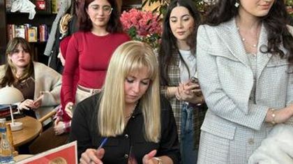 14 mart tarixində Bakıdakı Crescent Mall-da yerləşən Ali & Nino kitab mağazasında kitab klubunun növbəti görüşü keçirilib.