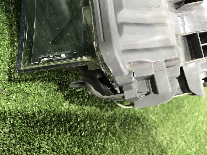Фара правая BMW 7er G11 G12 (2015-2019) Adaptive LED