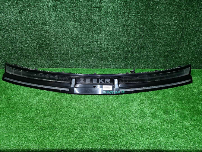 Фонарь крышки багажника Zeekr X (2023-н.в.)