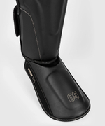 Щитки Venum Impact Evo Black/Beige