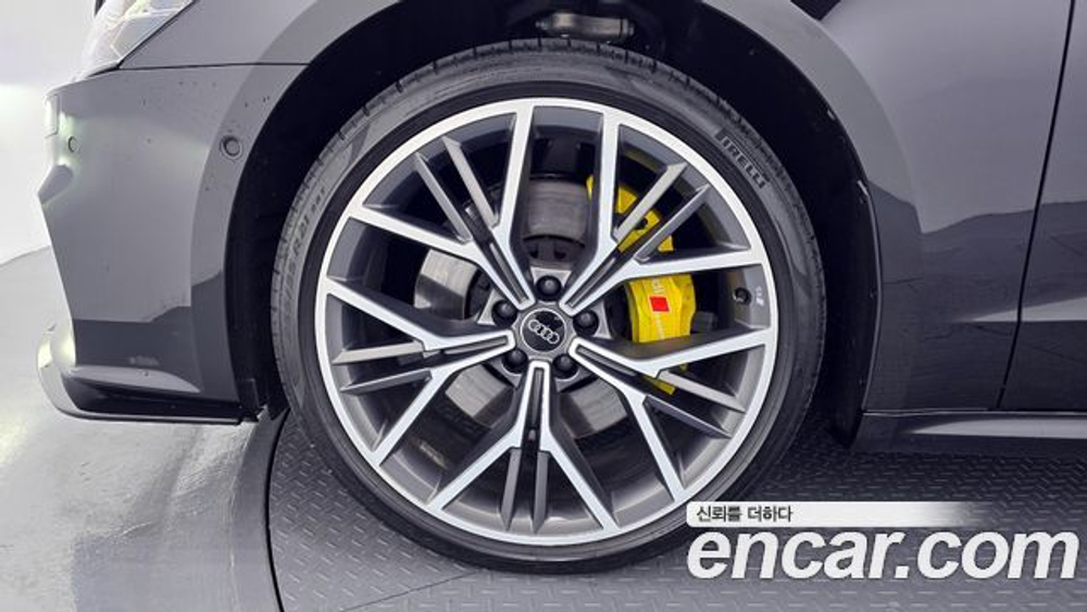 Audi A7 55 TFSI Quattro Premium — 2025
