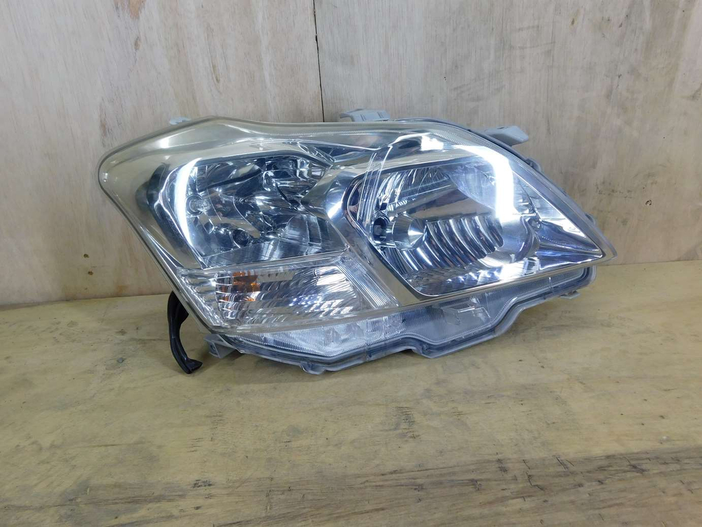 фара правая Toyota Premio ZRT260 2010  20-445
