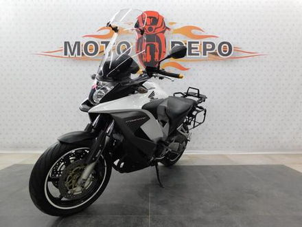Honda VFR800X , 2011