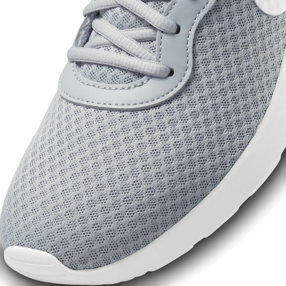 Кроссовки женские Nike Tanjun W