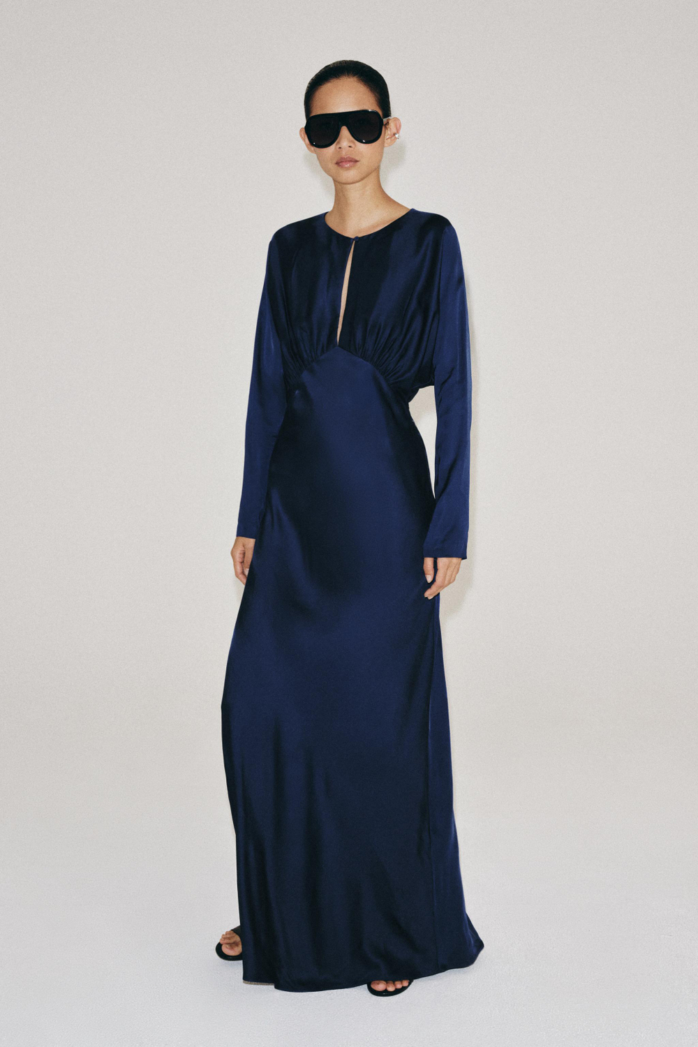 ДЛИННОЕ АТЛАСНОЕ ПЛАТЬЕ ZW COLLECTION — ZARA