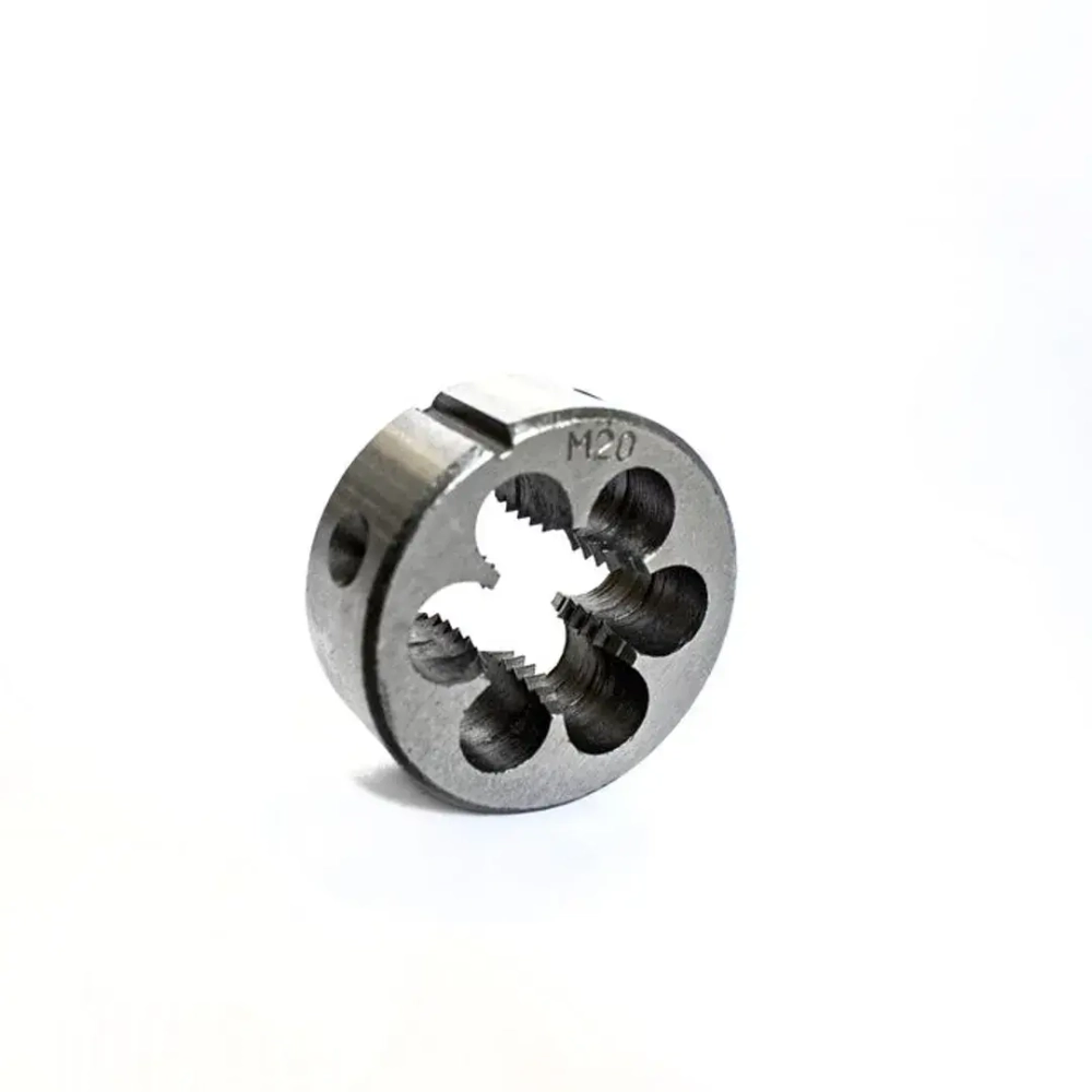 Плашка M18x2.5, в пластиковом футляре Forsage F-DIE18x2.5