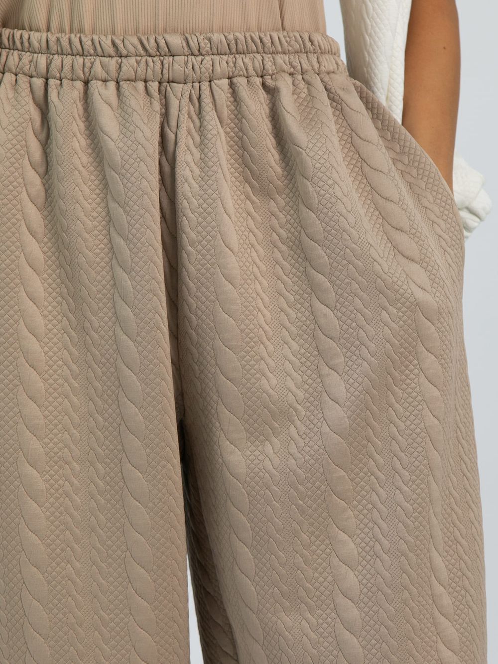 Костюм Спорт шик (бежево-белый) К16398-10М LT Collection