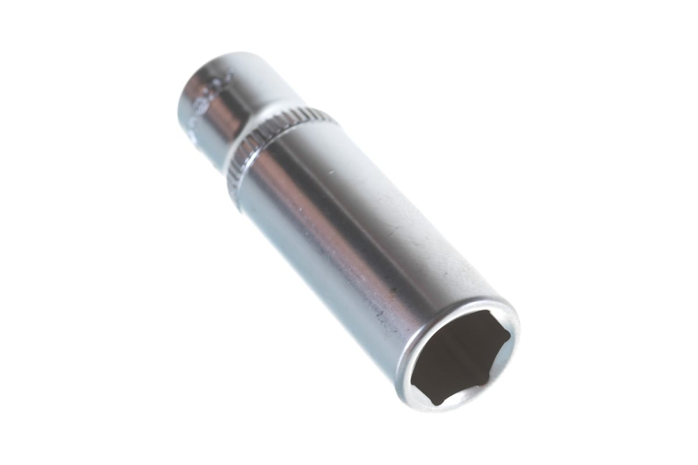 Головка глубокая 1/4" 9 мм 6 гр.
