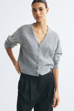 Кардиган в резинку с V-образным вырезом - H&M