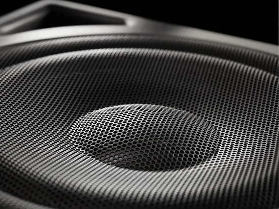Neumann KH 810 G - активный сабвуфер 7.1-канальный High Definition Bass Management